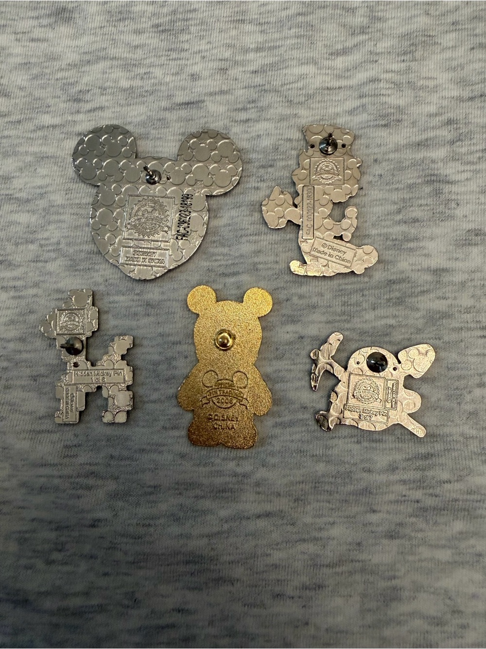 Authentic Disney pins mystery pack of 5